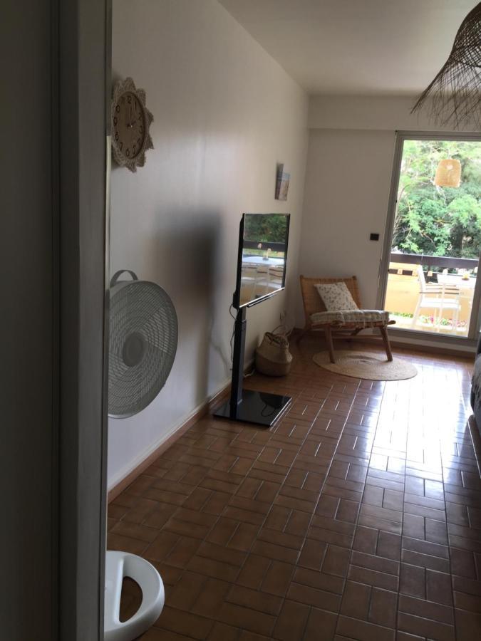 Cabine,4 Personnes ,renove,au Calme,200 M De La Plage,parking Prive * Sete