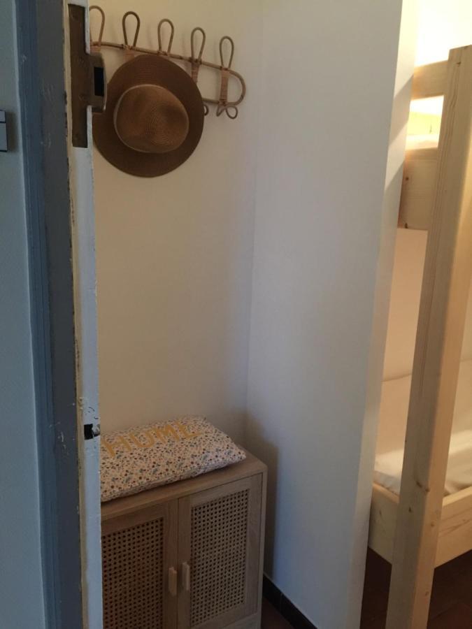 Apartment Cabine,4 Personnes ,renove,au Calme,200 M De La Plage,parking Prive Sete