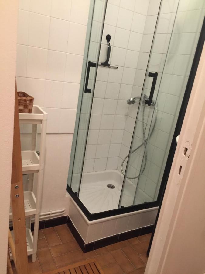 Cabine,4 Personnes ,renove,au Calme,200 M De La Plage,parking Prive Apartment